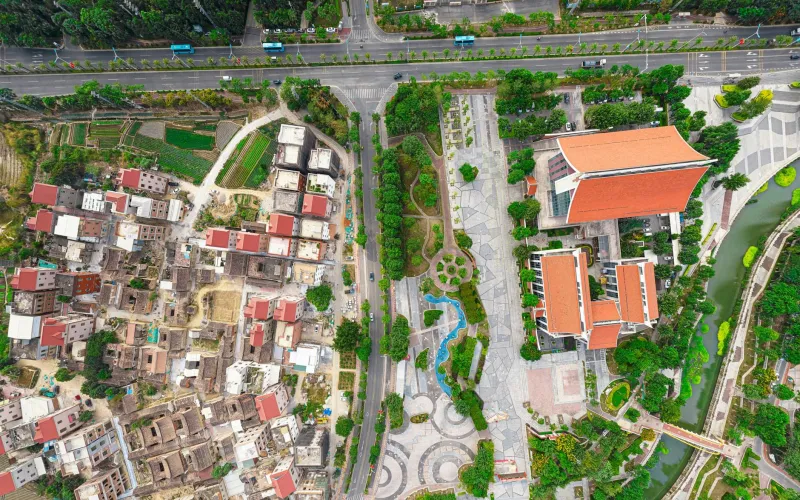 Community-Centric Design: The Strategic Shift Towards Self-Sufficient Neighbourhoods in Modern British Development